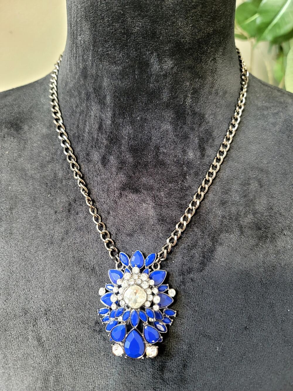 Blue Rhinestone Floral Pendant Necklace Silver Tone Statement Fashion Jewelry